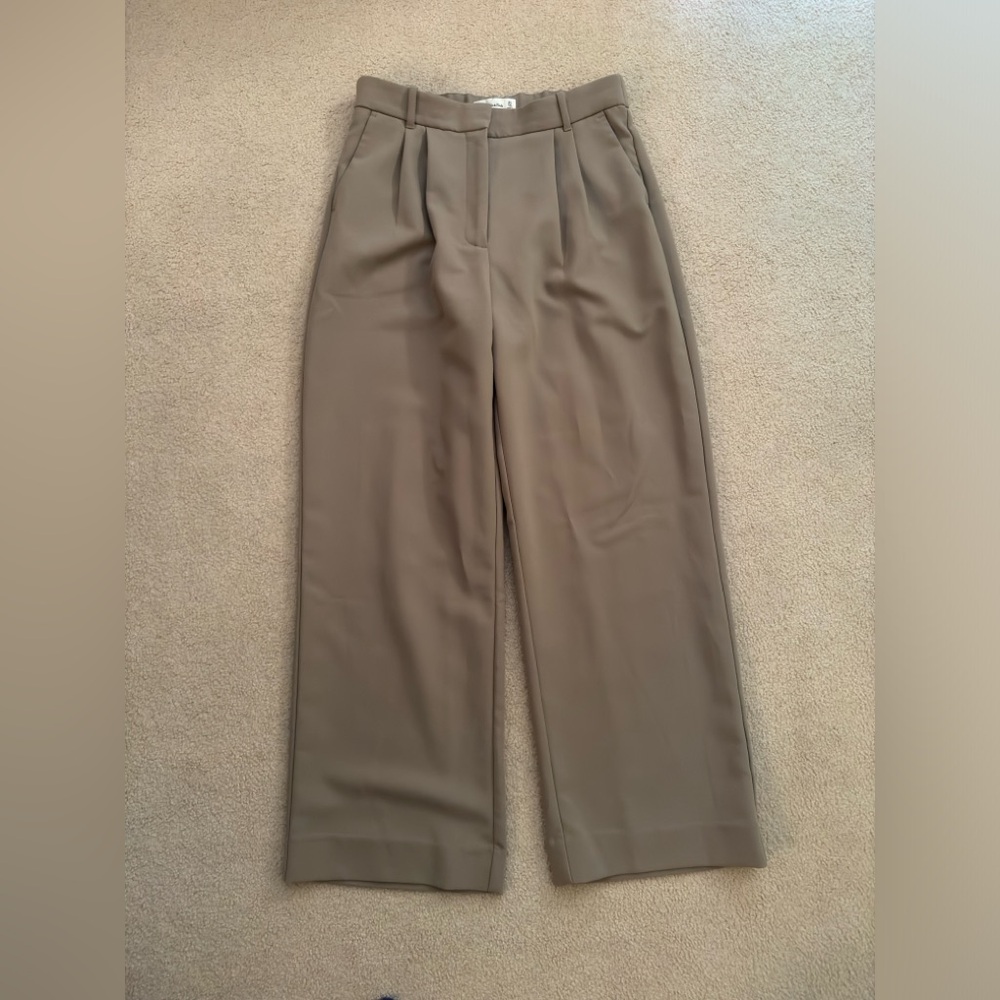Abercrombie and Fitch sloane tailored pants - tan